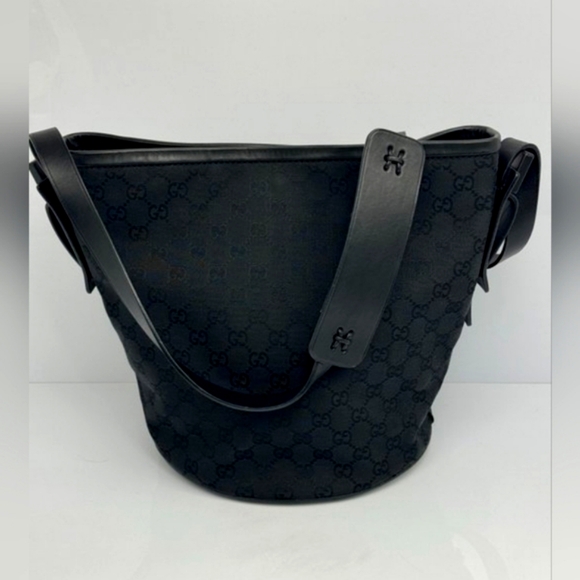 ๐ฎ๐น Gucci Black GG Canvas Monogram Leather Trim Bucket Shoulder Bag ๐ฎ๐น ๐ค๐ค - Picture 3 of 17